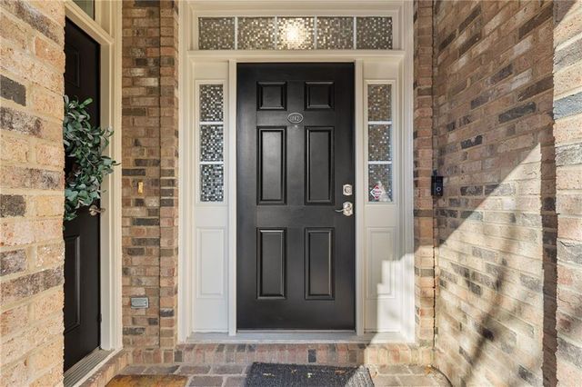 142 Perimeter Walk, Atlanta, GA 30338