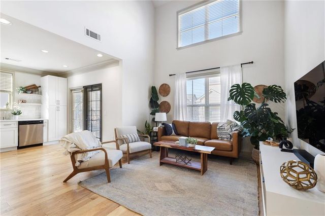 142 Perimeter Walk, Atlanta, GA 30338