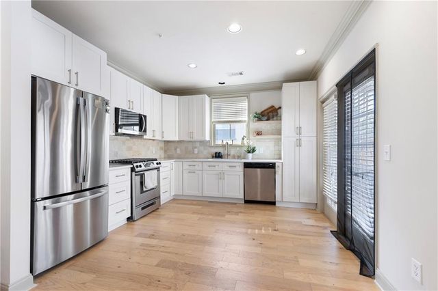 142 Perimeter Walk, Atlanta, GA 30338