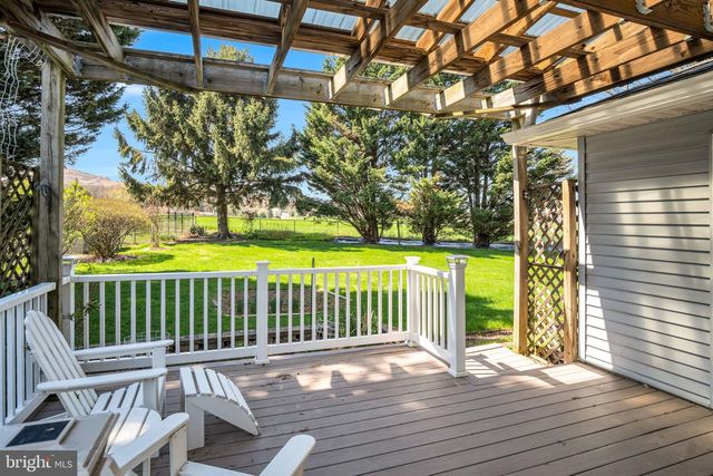104 IAN DRIVE, Mount Holly Springs, PA 17065