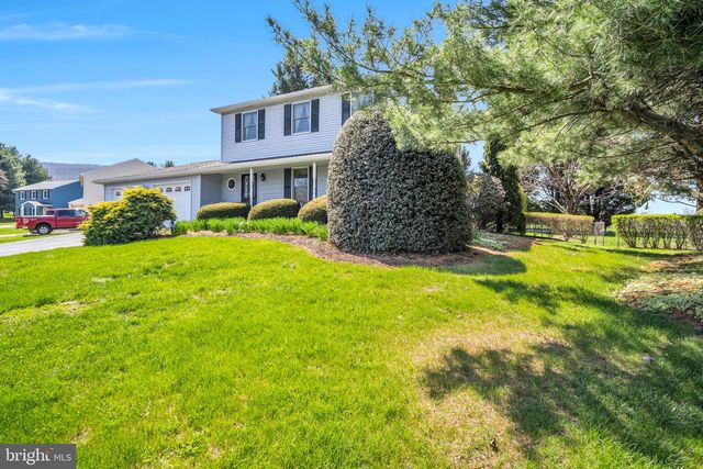104 IAN DRIVE, Mount Holly Springs, PA 17065