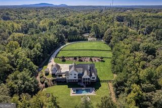 13235 SE Arnold Mill Road, Roswell, GA 30075