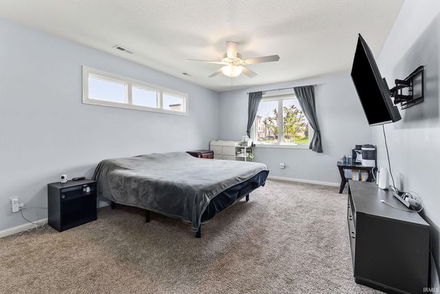11288 Parkers Bay Drive, Fort Wayne, IN 46845