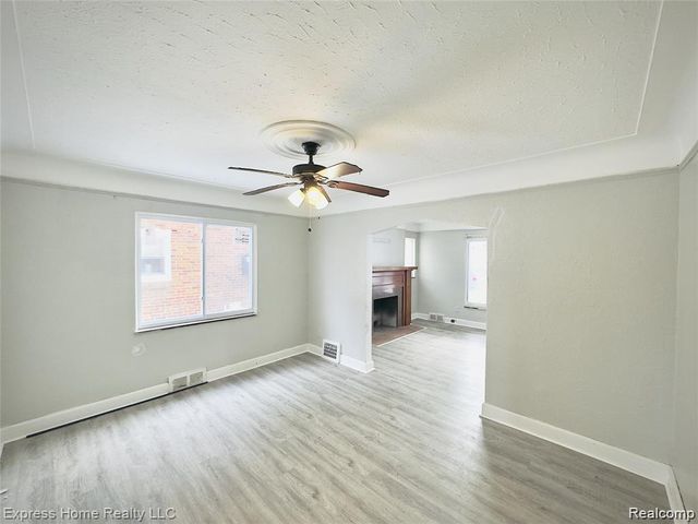 8125 Bliss Street, Detroit, MI 48234