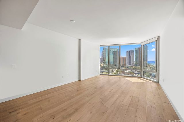 1001 Queen Street 2108, Honolulu, HI 96814