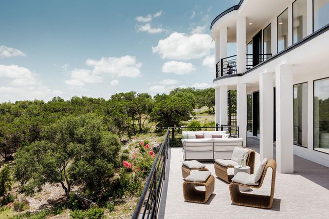 22719 E Range, San Antonio, TX 78255