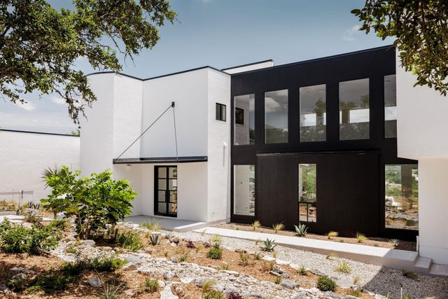 22719 E Range, San Antonio, TX 78255