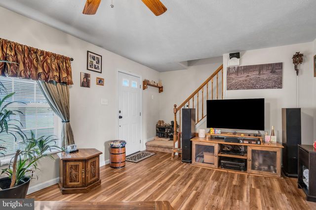 25 RAINBOW TRL, Wellsville, PA 17365