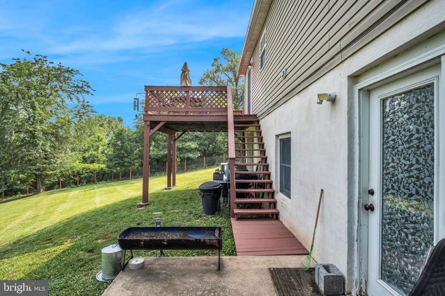 25 RAINBOW TRL, Wellsville, PA 17365
