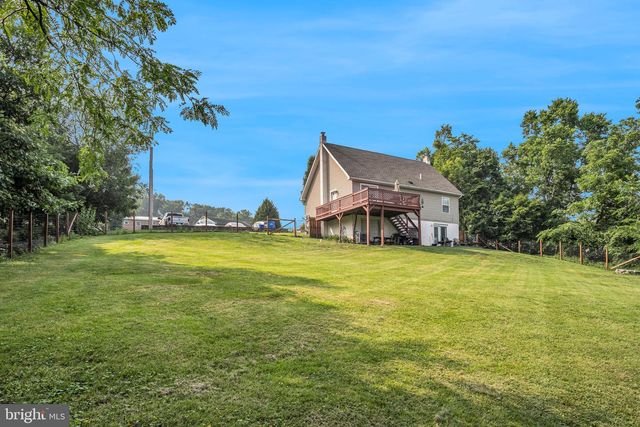 25 RAINBOW TRL, Wellsville, PA 17365