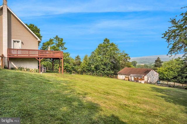 25 RAINBOW TRL, Wellsville, PA 17365