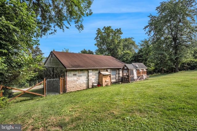 25 RAINBOW TRL, Wellsville, PA 17365