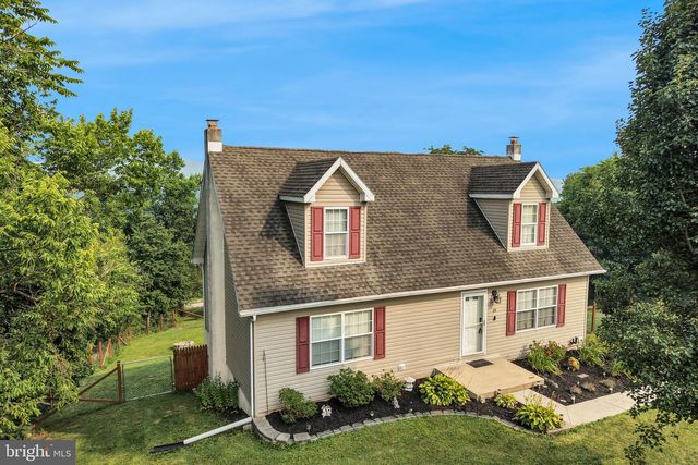 25 RAINBOW TRL, Wellsville, PA 17365
