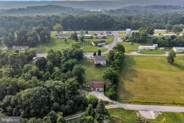 25 RAINBOW TRL, Wellsville, PA 17365