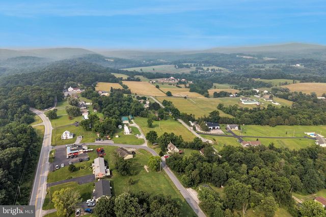 25 RAINBOW TRL, Wellsville, PA 17365