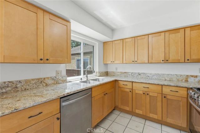 9362 Shadowood Drive G, Montclair, CA 91763
