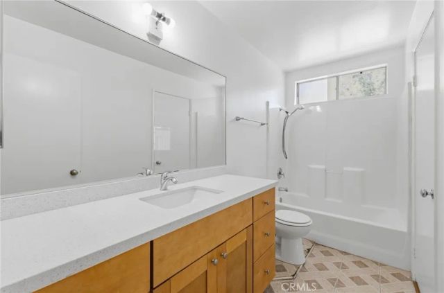 9362 Shadowood Drive G, Montclair, CA 91763