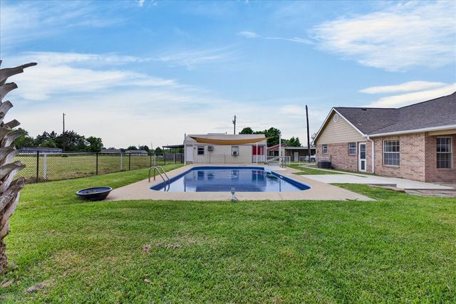 626 E Eubank Street, Mabank, TX 75147