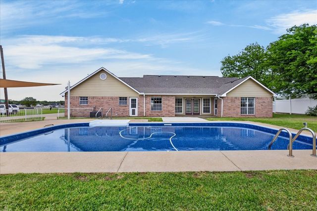 626 E Eubank Street, Mabank, TX 75147