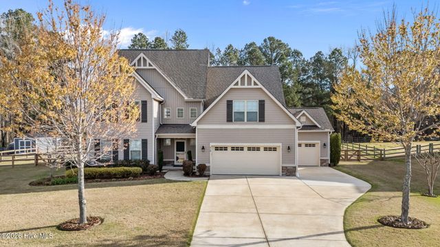518 Daylily Court, Carthage, NC 28327