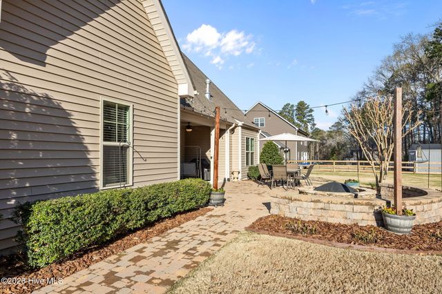 518 Daylily Court, Carthage, NC 28327