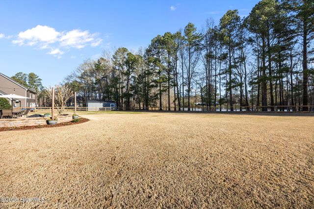 518 Daylily Court, Carthage, NC 28327