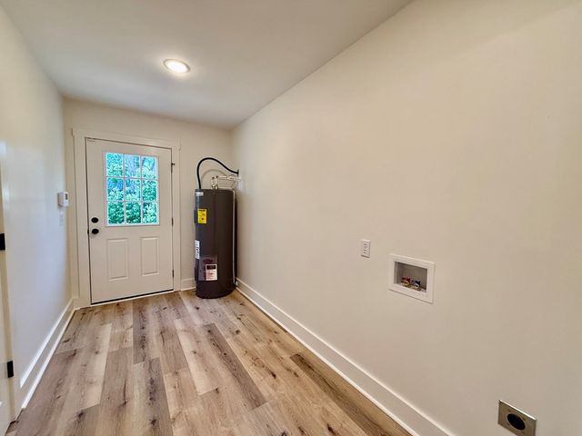 404 S 6th Avenue, Hartford, AL 36344