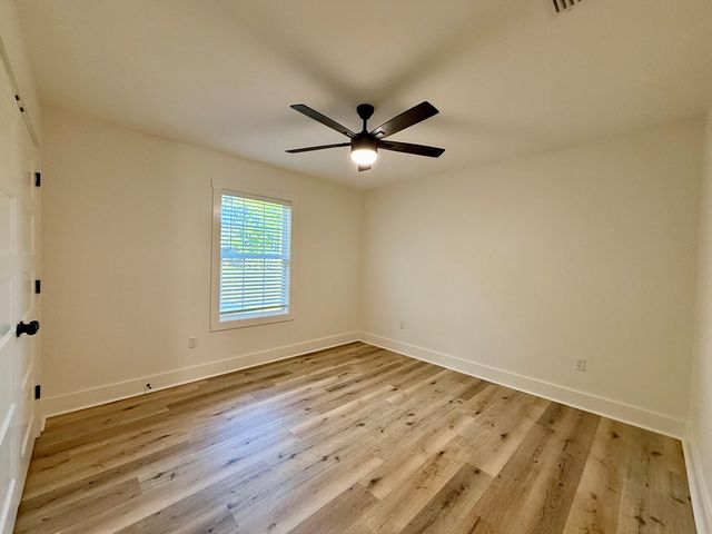 404 S 6th Avenue, Hartford, AL 36344