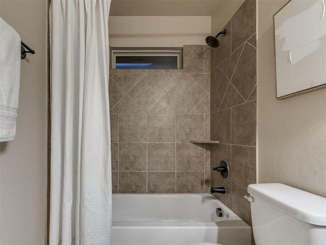 15509 Colonia Bella Drive, Oklahoma City, OK 73013