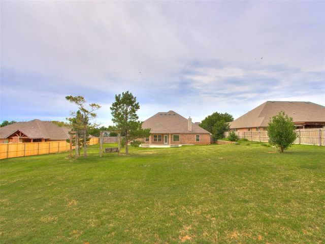 15509 Colonia Bella Drive, Oklahoma City, OK 73013