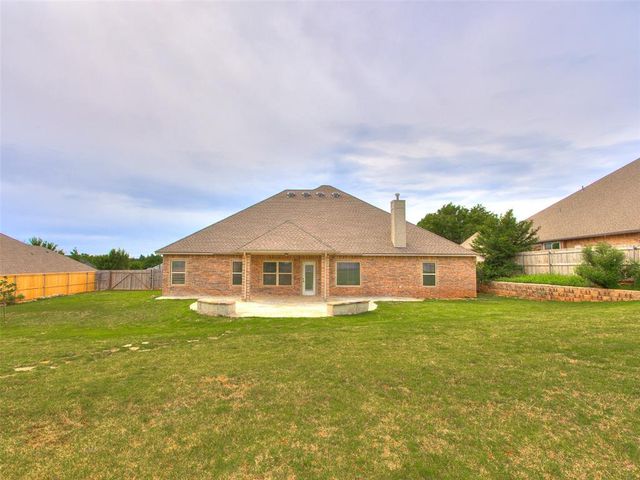 15509 Colonia Bella Drive, Oklahoma City, OK 73013