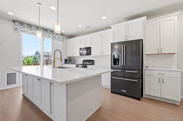 7757 Blue Water Lane, Castle Rock, CO 80108