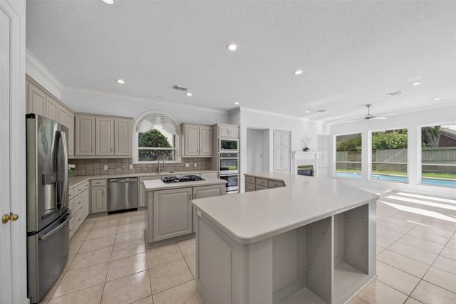 38 Hollingers Island, Katy, TX 77450