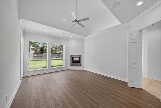 38 Hollingers Island, Katy, TX 77450