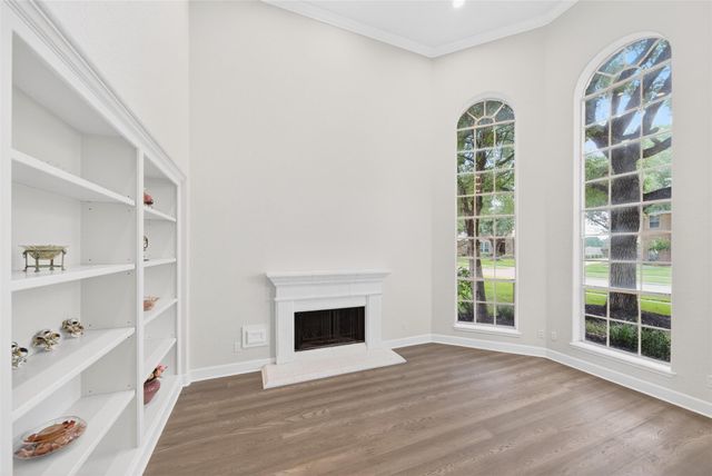 38 Hollingers Island, Katy, TX 77450