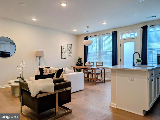 409 READING CT, Princeton Junction, NJ 08550