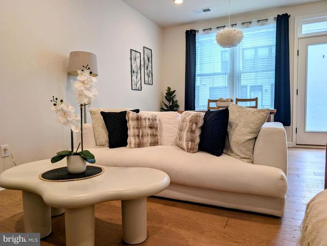 409 READING CT, Princeton Junction, NJ 08550