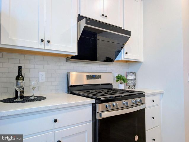 409 READING CT, Princeton Junction, NJ 08550