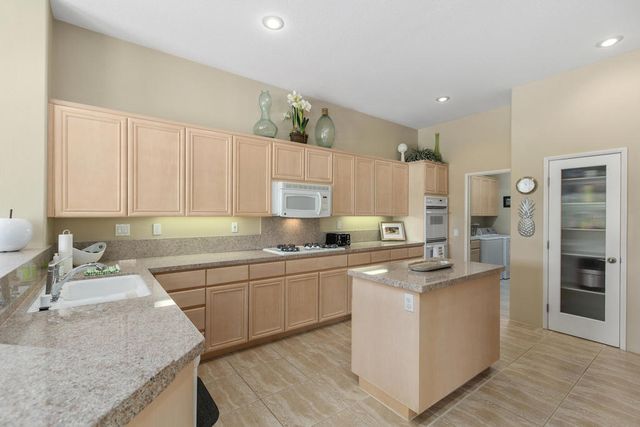 99 Kavenish Drive, Rancho Mirage, CA 92270