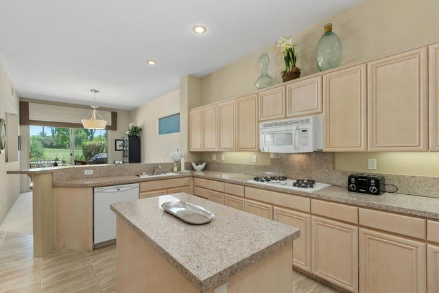 99 Kavenish Drive, Rancho Mirage, CA 92270