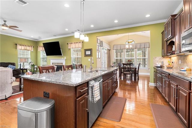 624 Appalachian CT, Chesapeake, VA 23320