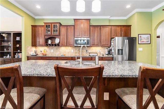 624 Appalachian CT, Chesapeake, VA 23320