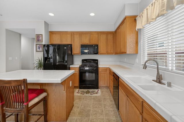 3805 Silverwood Rd, West Sacramento, CA 95691