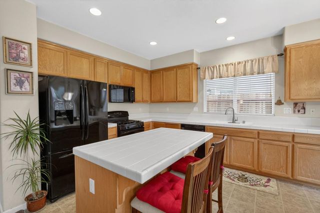 3805 Silverwood Rd, West Sacramento, CA 95691