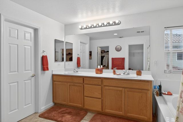 3805 Silverwood Rd, West Sacramento, CA 95691