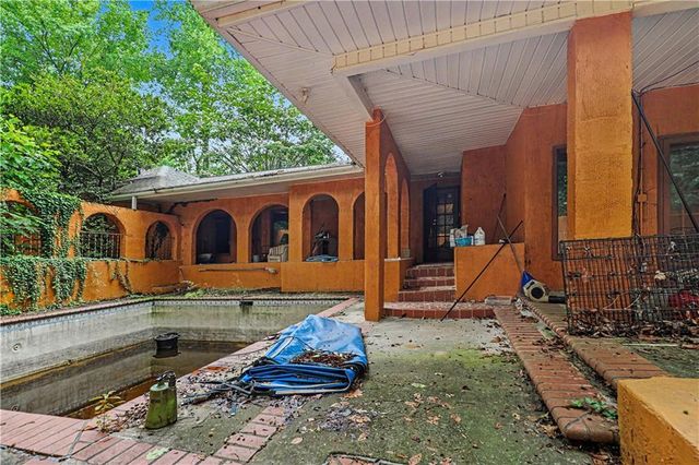 6130 Tennis Circle, Fairburn, GA 30213