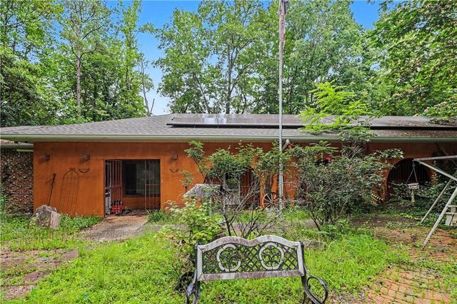 6130 Tennis Circle, Fairburn, GA 30213