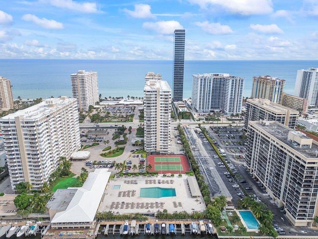 1985 S Ocean Drive 17d, Hallandale Beach, FL 33009