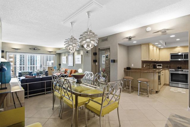 1985 S Ocean Drive 17d, Hallandale Beach, FL 33009
