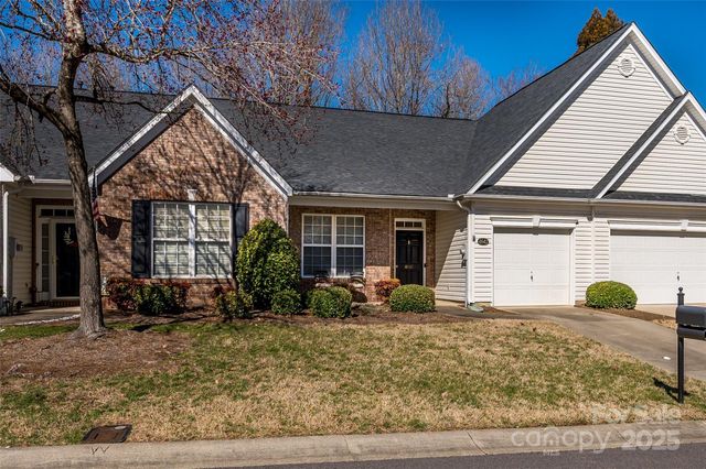 4642 Willow Glen Road, Harrisburg, NC 28075